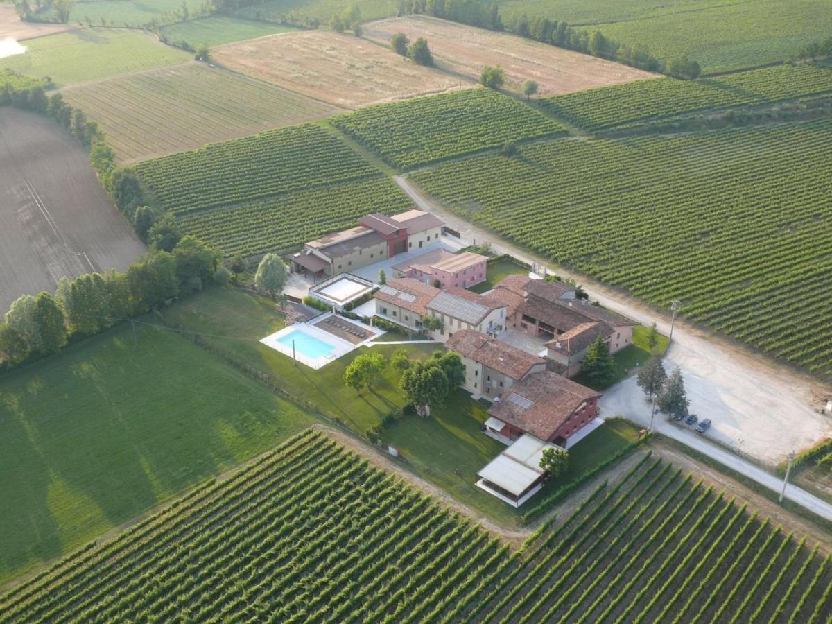 פוזולנגו Agriturismo Feliciana מראה חיצוני תמונה
